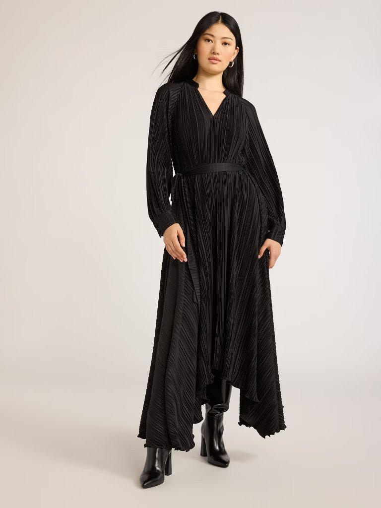 Scoop Women’s And Women's Plus Pleated Handkerchief Hem Dress With Long, Size M
